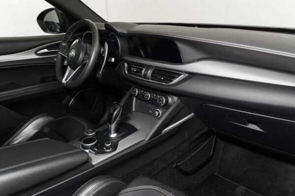 Alfa Romeo Stelvio – Image 7