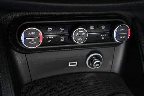 Alfa Romeo Stelvio – Image 25