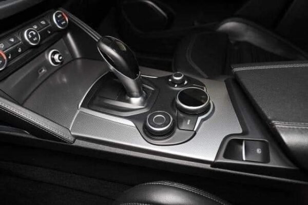 Alfa Romeo Stelvio – Image 29