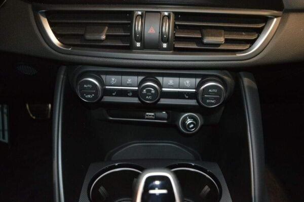 Alfa Romeo Giulia – Image 13