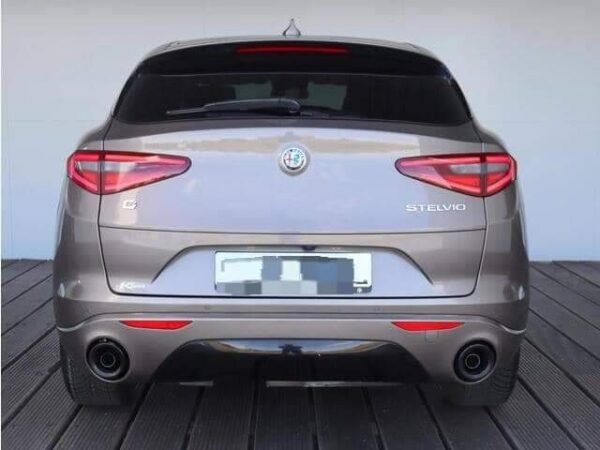 Alfa Romeo Stelvio – Image 5
