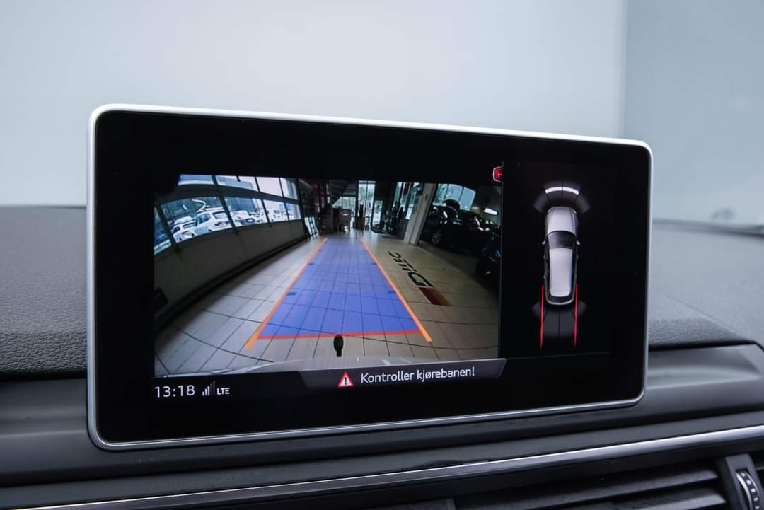 Audi A4 – Image 18