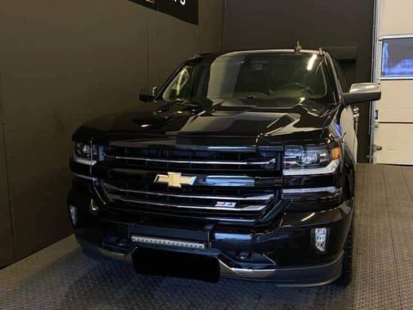 Chevrolet Silverado – Image 7