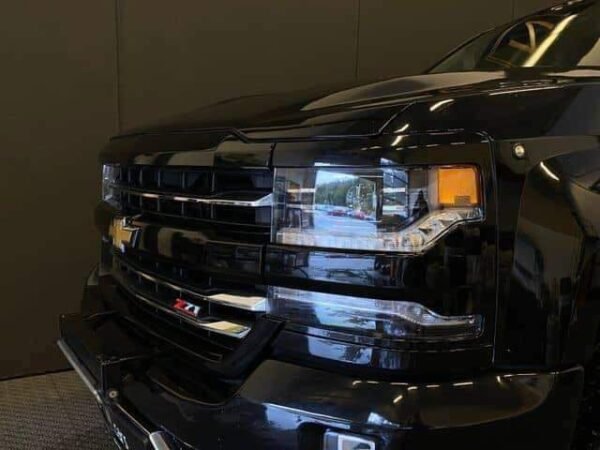 Chevrolet Silverado – Image 6