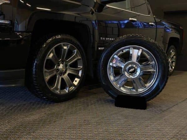 Chevrolet Silverado – Image 5