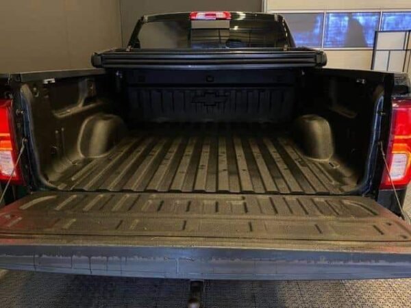 Chevrolet Silverado – Image 14