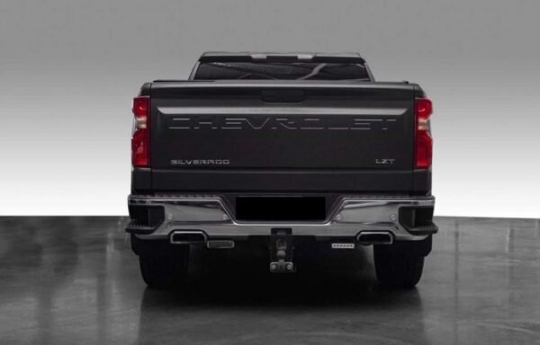 Chevrolet Silverado – Image 4