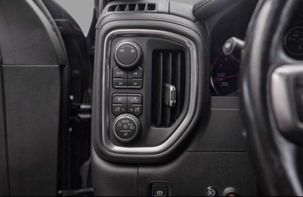 Chevrolet Silverado – Image 9