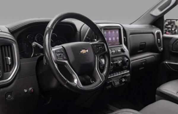 Chevrolet Silverado – Image 11