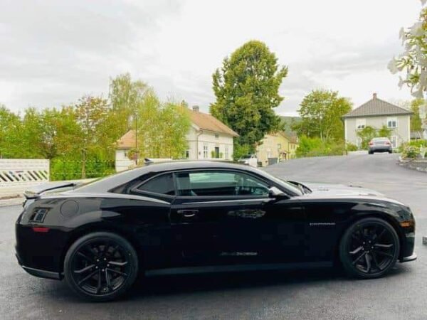 Chevrolet Camaro – Image 9