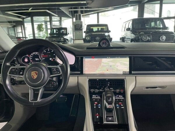 Porsche Panamera – Image 4