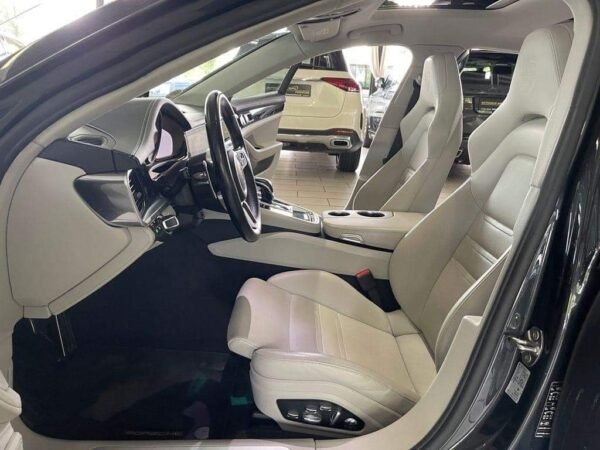 Porsche Panamera – Image 8
