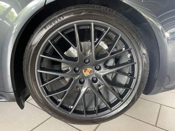Porsche Panamera – Image 17