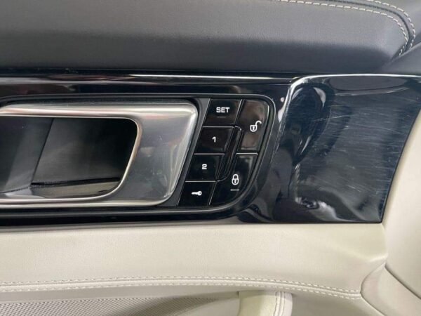 Porsche Panamera – Image 22