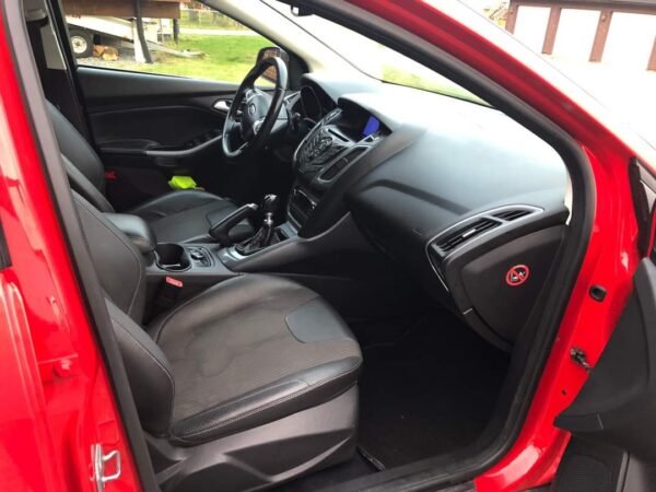 Ford Focus – Image 4