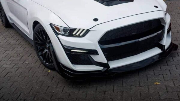 Ford Mustang – Image 7