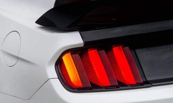 Ford Mustang – Image 22