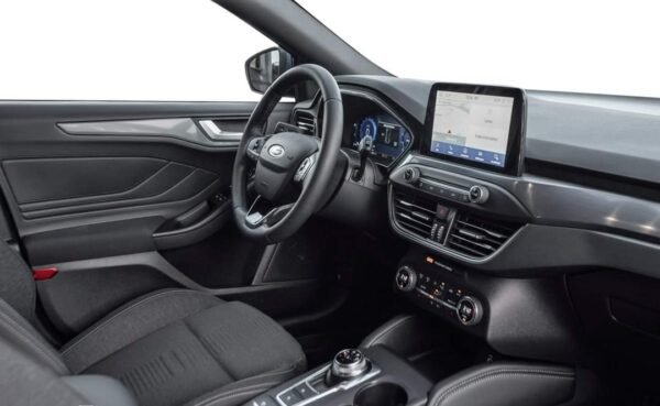 Ford Focus – Image 11