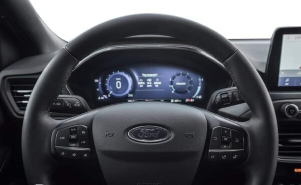Ford Focus – Image 15