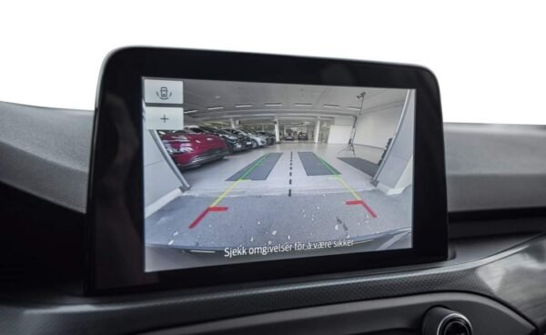 Ford Focus – Image 21