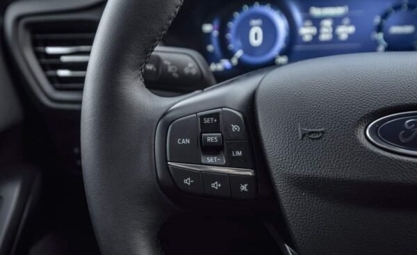 Ford Focus – Image 20