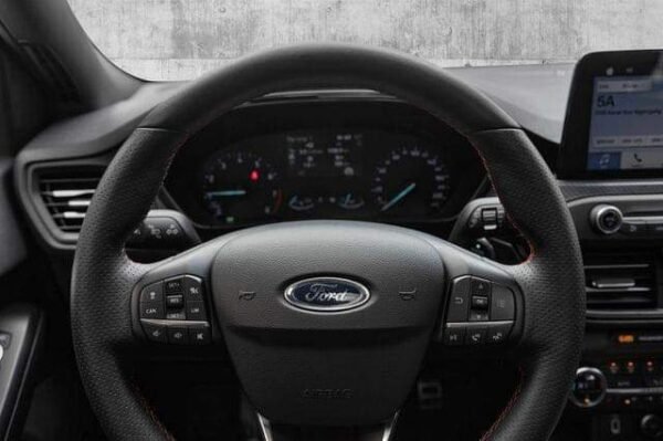 Ford Focus – Image 14