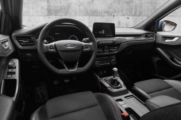 Ford Focus – Image 28