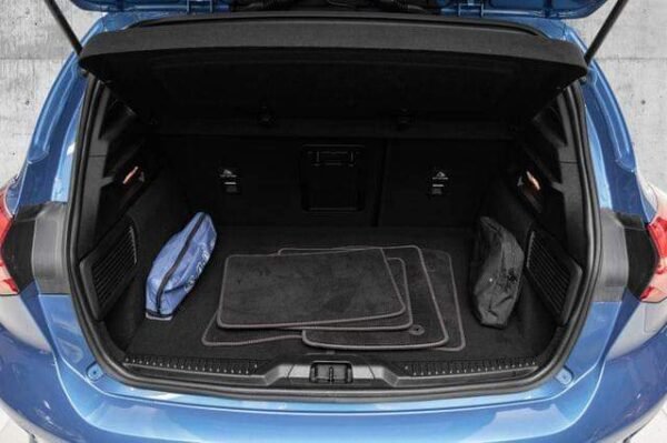 Ford Focus – Image 27