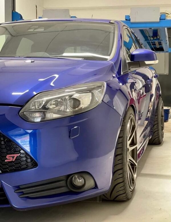 Ford Focus – Image 10