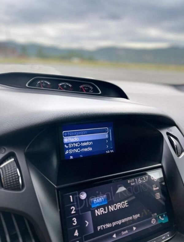 Ford Focus – Image 7