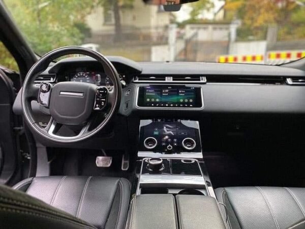 Range Rover Vela – Image 6