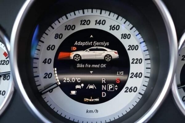 Mercedes Benz CLA – Image 22