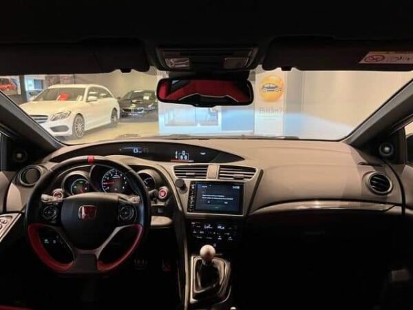 Honda Civic – Image 18