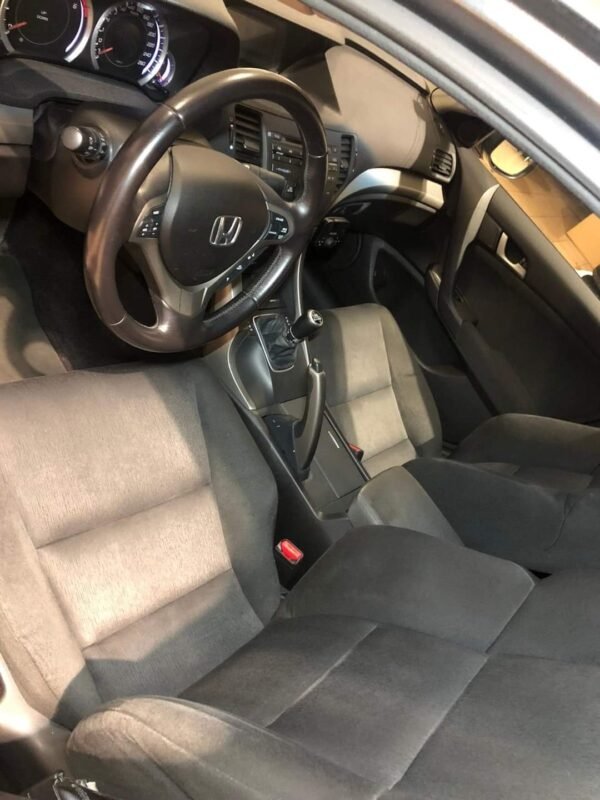Honda Civic 2.0 – Image 15