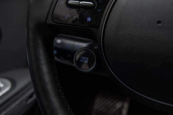 Hyundai Ioniq – Image 21