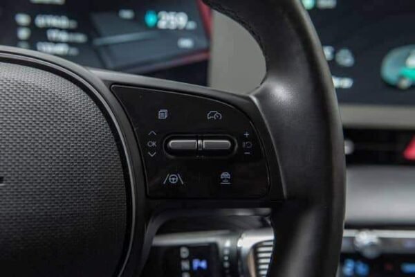 Hyundai Ioniq – Image 19