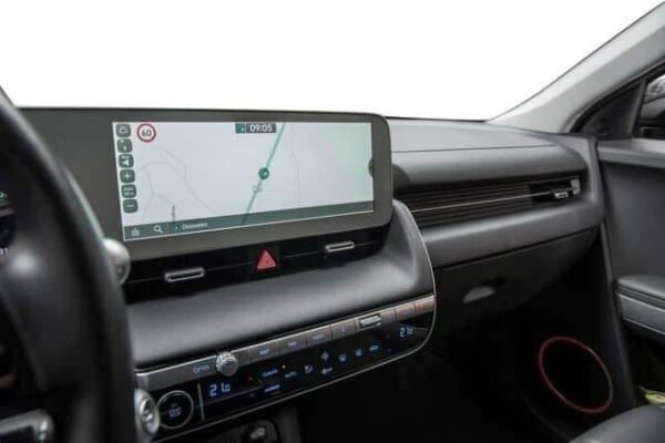 Hyundai Ioniq – Image 25
