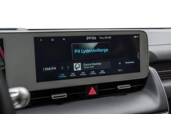 Hyundai Ioniq – Image 29
