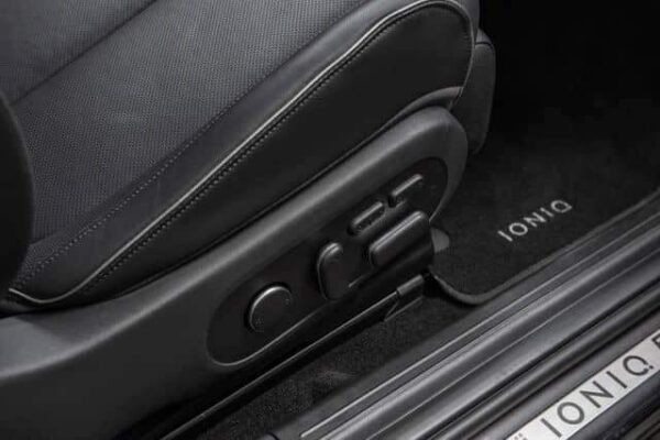 Hyundai Ioniq – Image 31