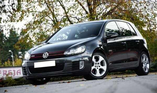 Volkswagen Golf – Image 8