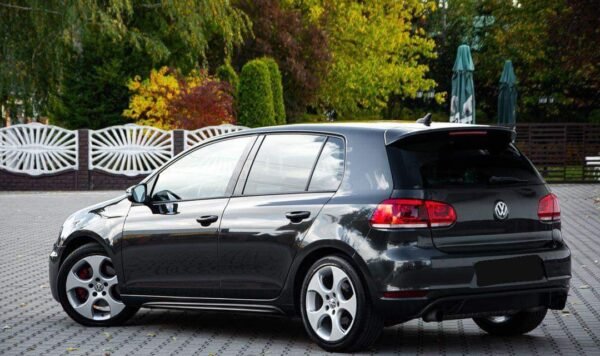 Volkswagen Golf – Image 12
