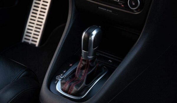 Volkswagen Golf – Image 21