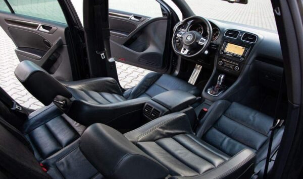 Volkswagen Golf – Image 24