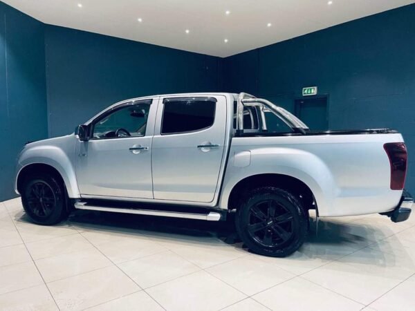 Isuzu D-max – Image 4