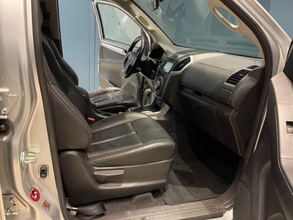 Isuzu D-max – Image 7