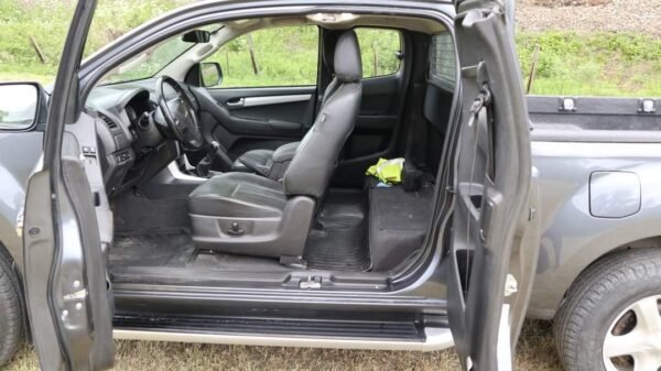 Isuzu D-max – Image 4