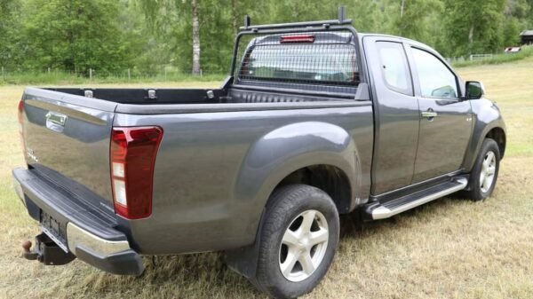 Isuzu D-max – Image 9