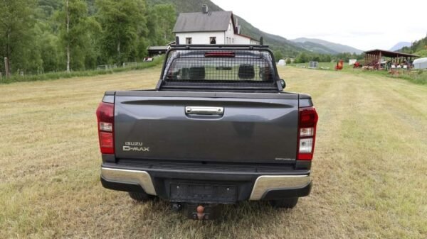 Isuzu D-max – Image 7