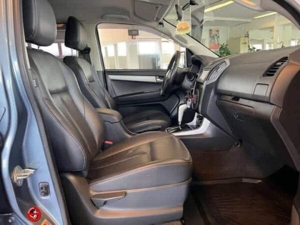 Isuzu D-max – Image 22