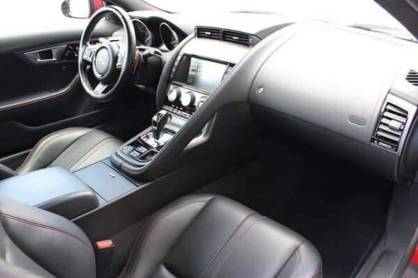 Jaguar F-TYPE – Image 17